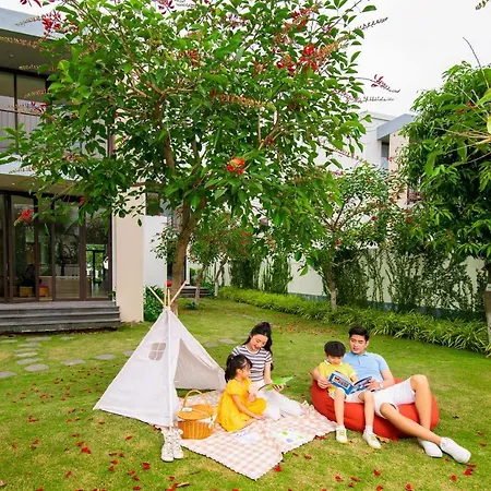 Oakwood Ha Long Hotel Exterior photo